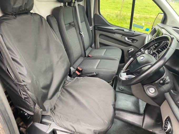 2025 Ford Transit Custom