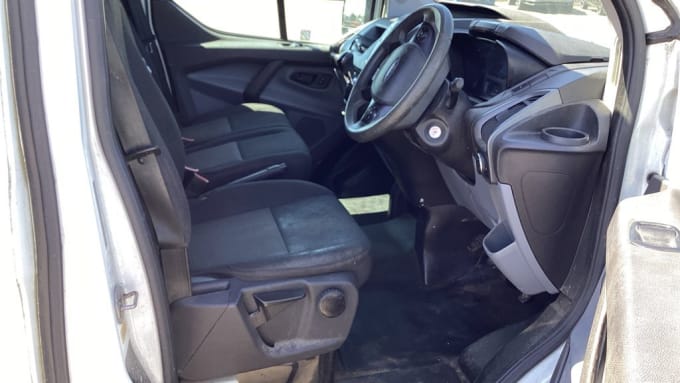 2025 Ford Transit Custom