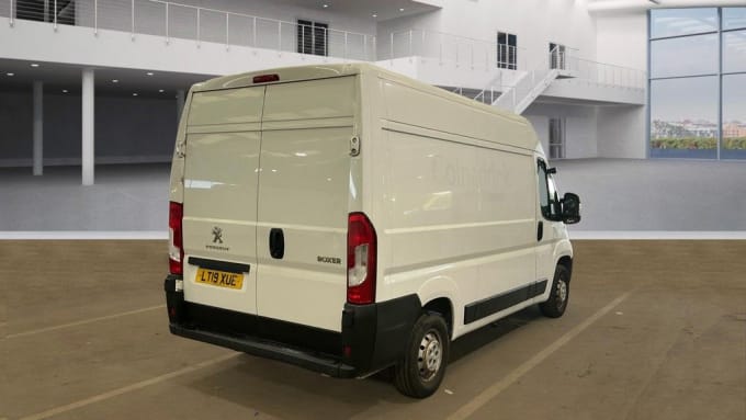 2025 Peugeot Boxer