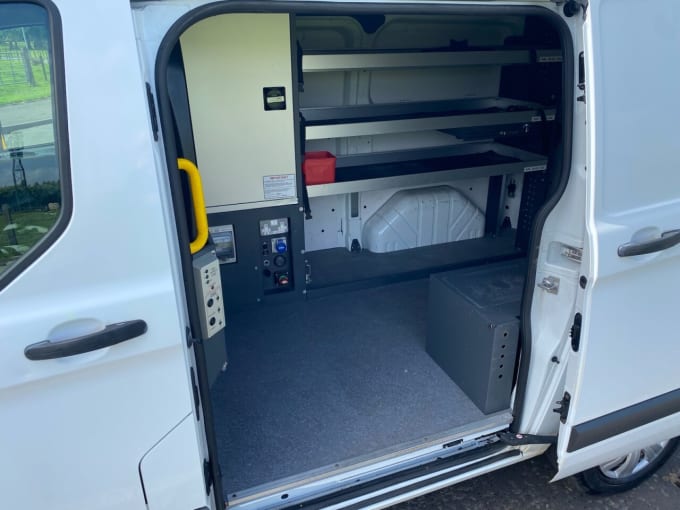 2025 Ford Transit Custom
