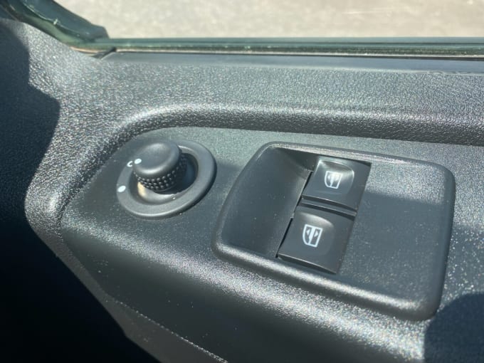 2025 Renault Trafic