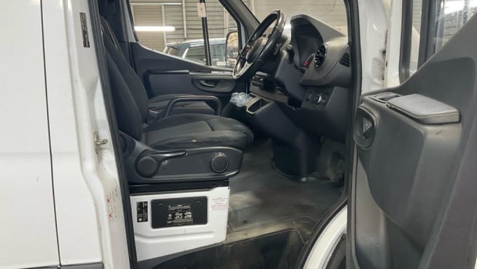 2025 Mercedes-benz Sprinter