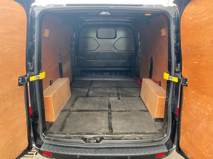 2025 Ford Transit Custom