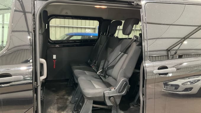 2025 Ford Transit Custom