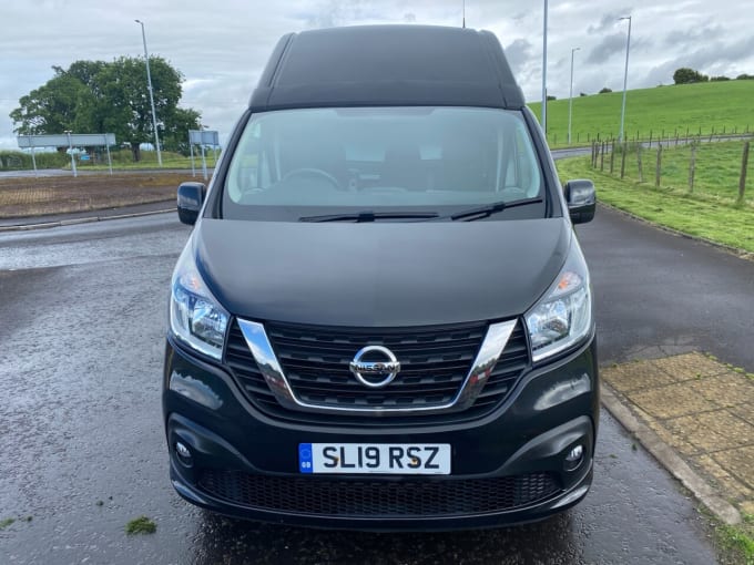2025 Nissan Nv300