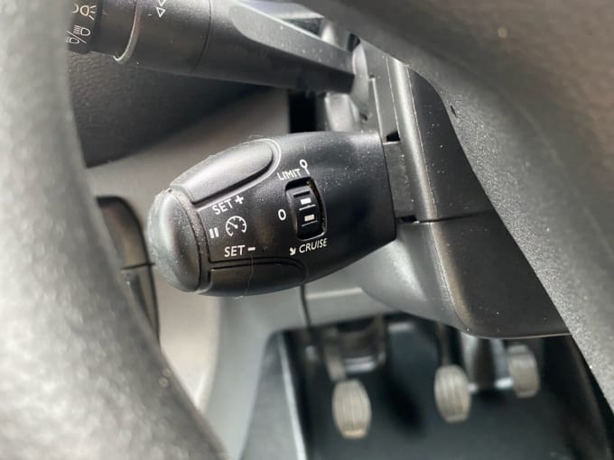 2025 Vauxhall Vivaro