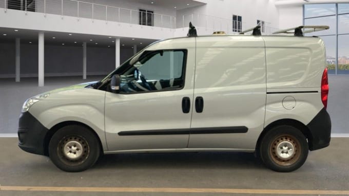 2025 Vauxhall Combo