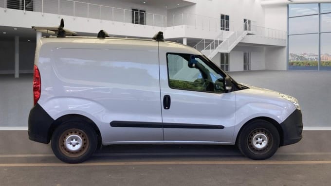 2025 Vauxhall Combo