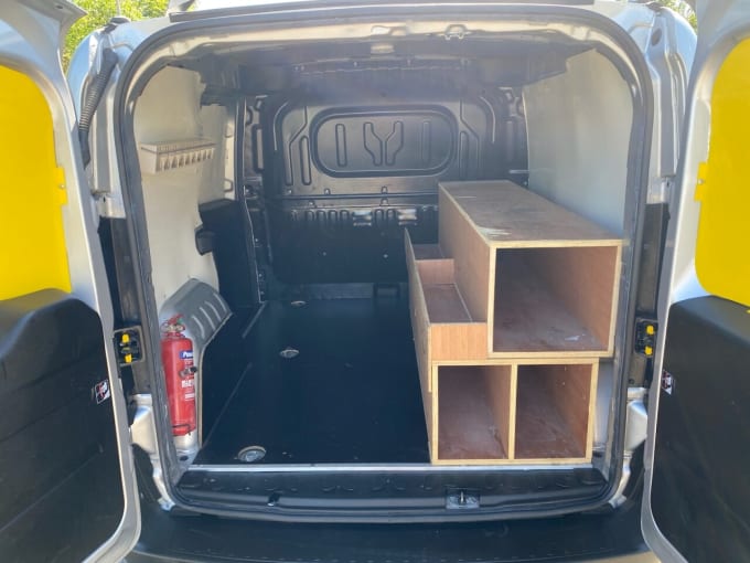 2025 Vauxhall Combo