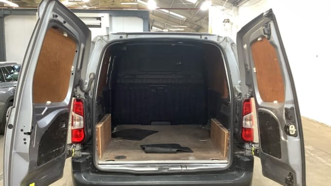 2025 Vauxhall Combo