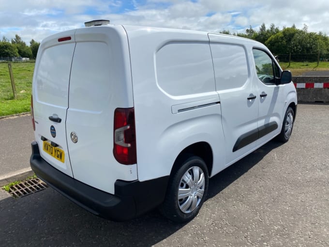 2025 Vauxhall Combo