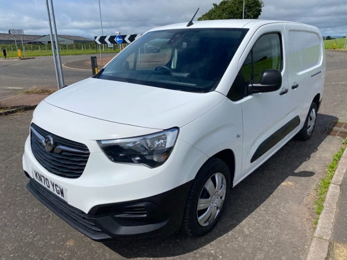 2025 Vauxhall Combo