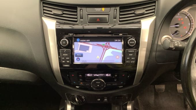 2025 Nissan Navara