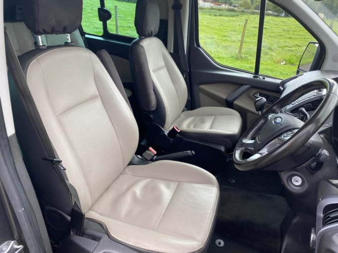 2025 Ford Transit Custom
