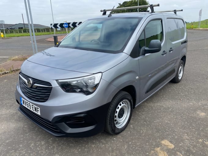 2025 Vauxhall Combo