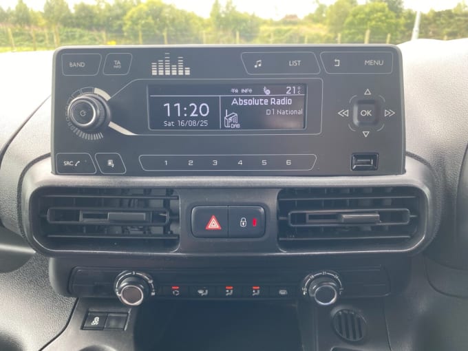 2025 Vauxhall Combo