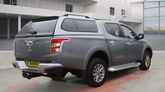 2025 Mitsubishi L200