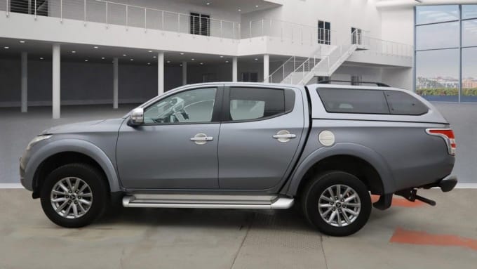 2025 Mitsubishi L200
