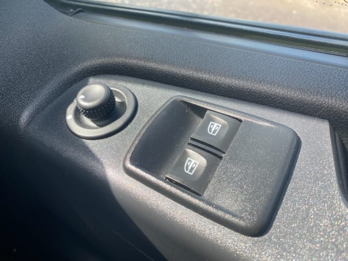 2025 Renault Trafic