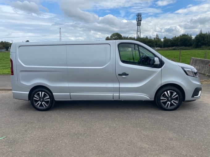2025 Renault Trafic