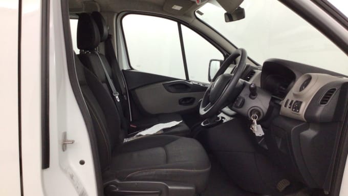 2025 Renault Trafic