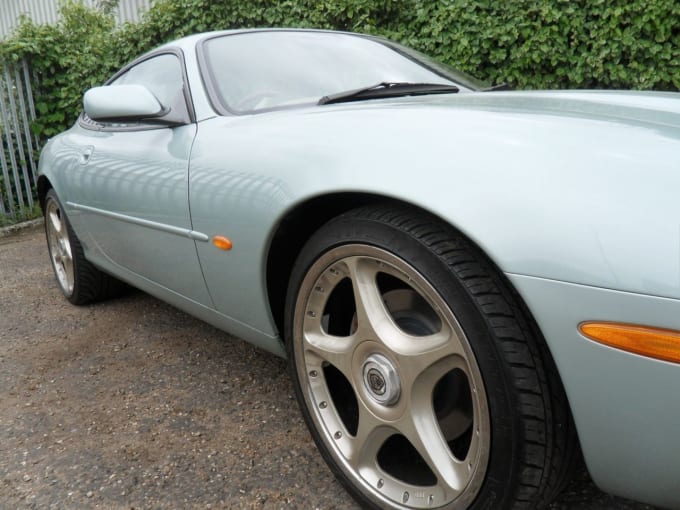 2001 Jaguar Xk8