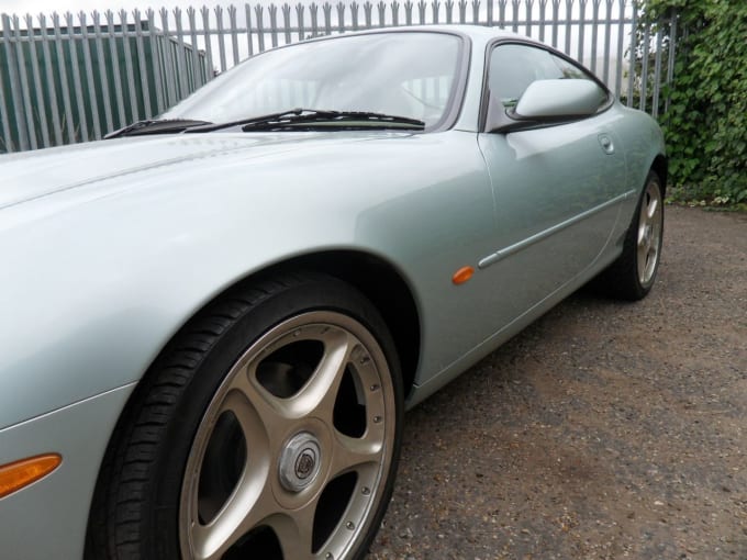 2001 Jaguar Xk8