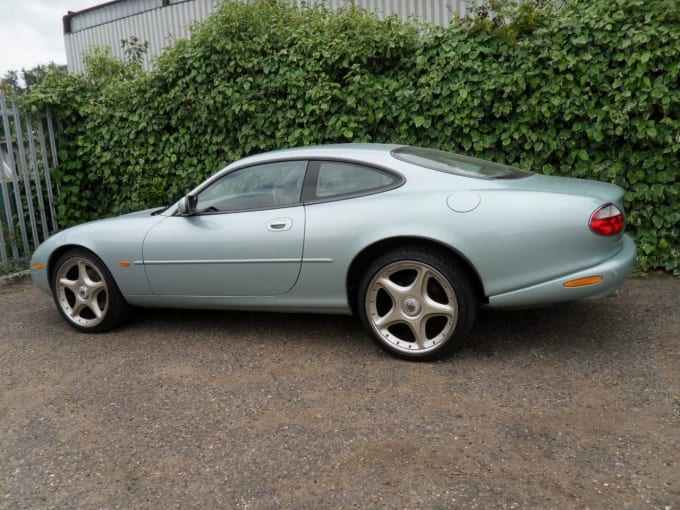 2001 Jaguar Xk8