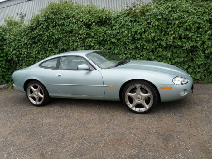 2001 Jaguar Xk8