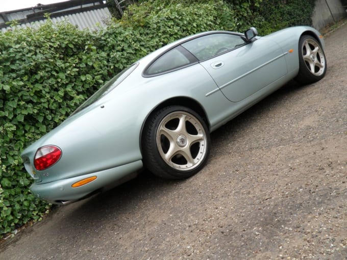 2001 Jaguar Xk8