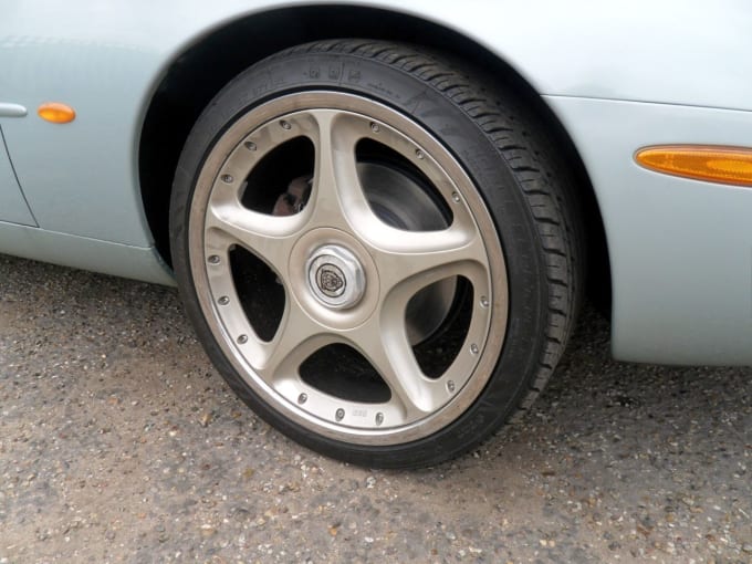 2001 Jaguar Xk8
