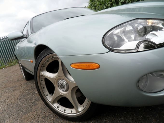 2001 Jaguar Xk8