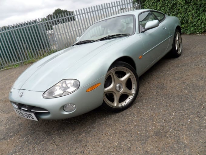 2001 Jaguar Xk8