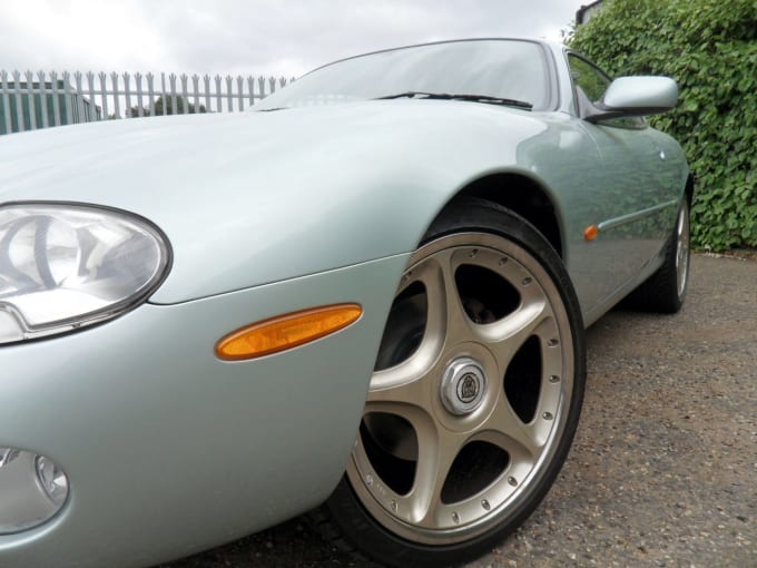 2001 Jaguar Xk8