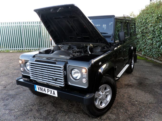 2025 Land Rover Defender