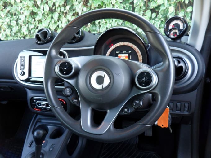 2025 Smart Fortwo