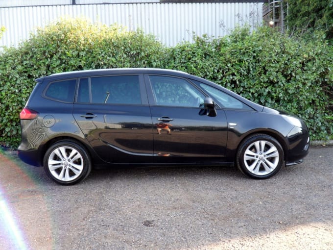 2025 Vauxhall Zafira Tourer