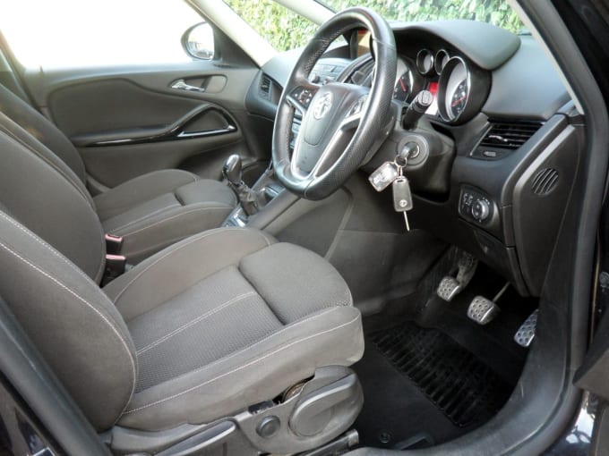 2025 Vauxhall Zafira Tourer