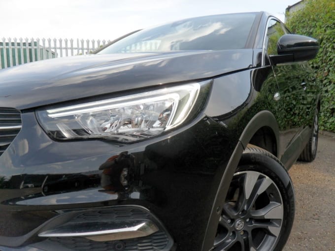 2025 Vauxhall Grandland X