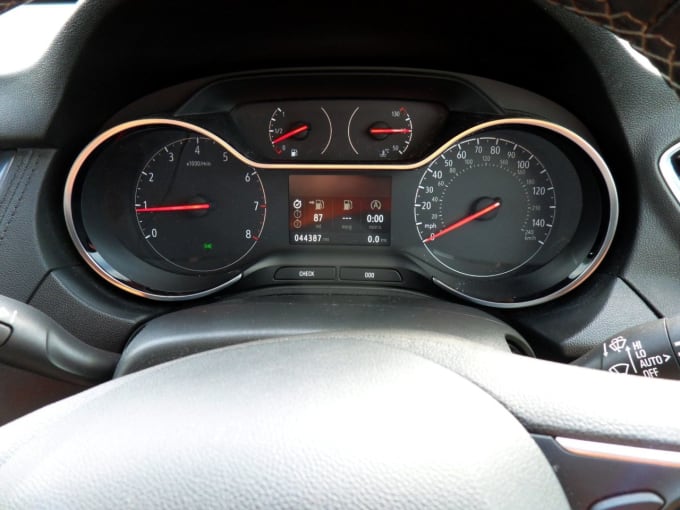 2025 Vauxhall Grandland X