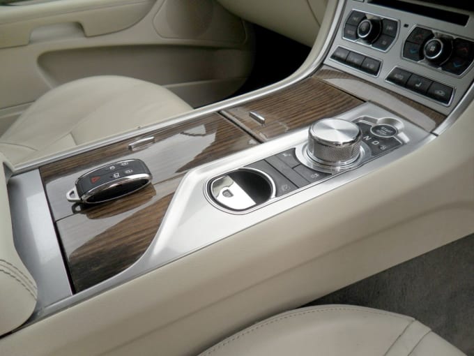 2025 Jaguar Xf