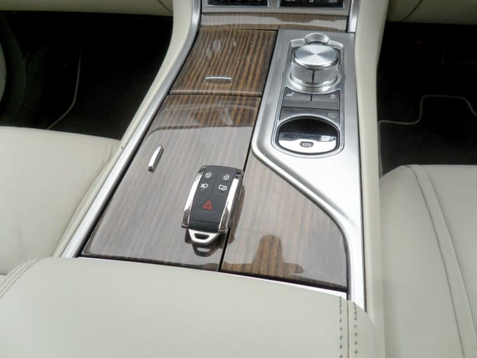 2025 Jaguar Xf