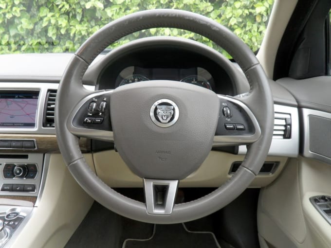 2025 Jaguar Xf