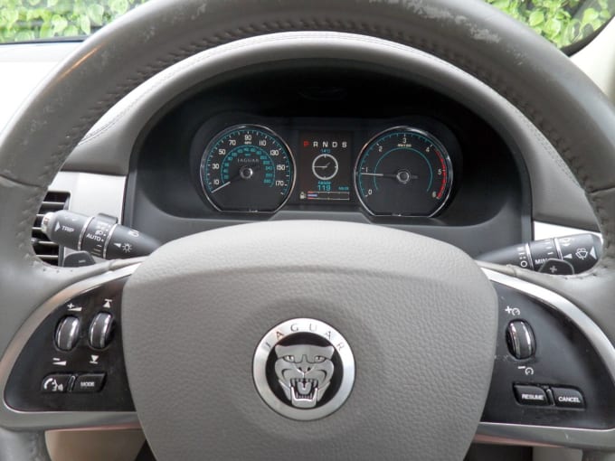 2025 Jaguar Xf