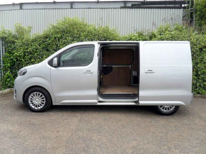 2025 Toyota Proace