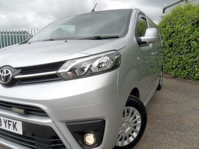 2025 Toyota Proace