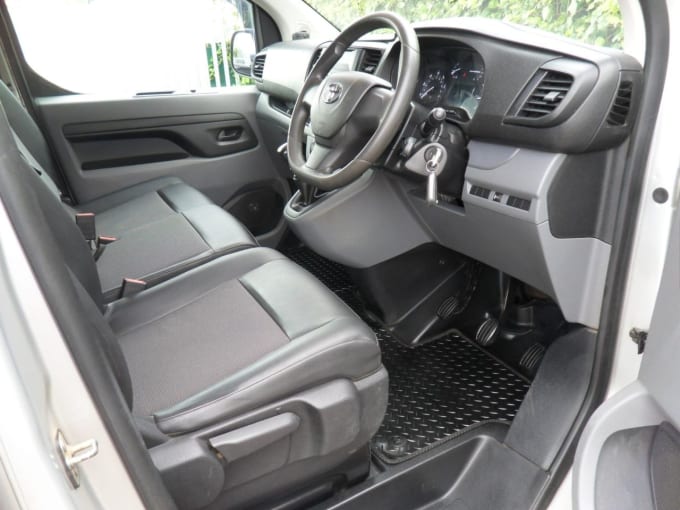2025 Toyota Proace