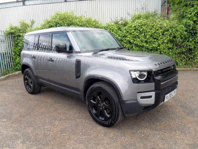2025 Land Rover Defender 110