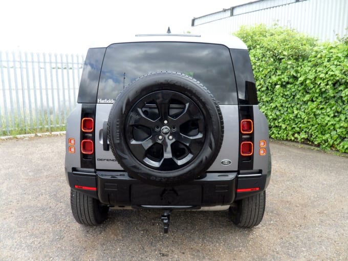 2025 Land Rover Defender 110