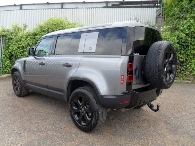 2025 Land Rover Defender 110